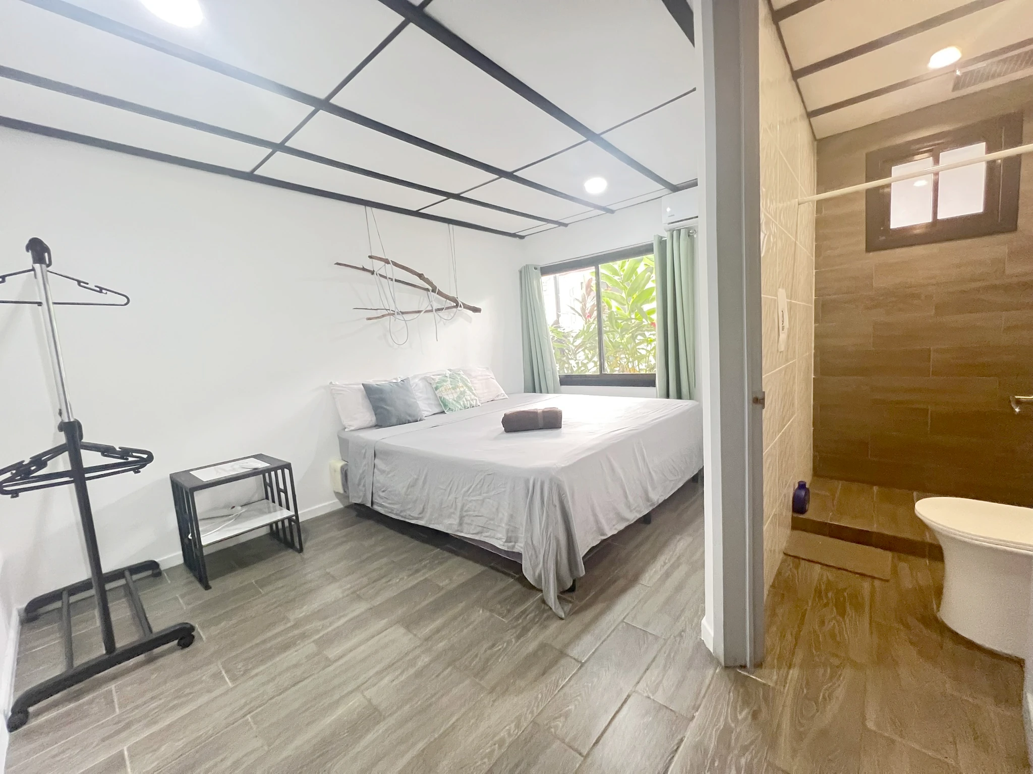 room in Suite